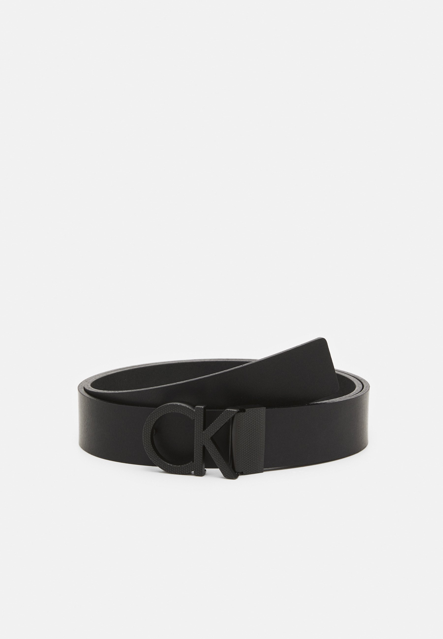 Noir à partir de la ceinture Noir à partir de la ceinture